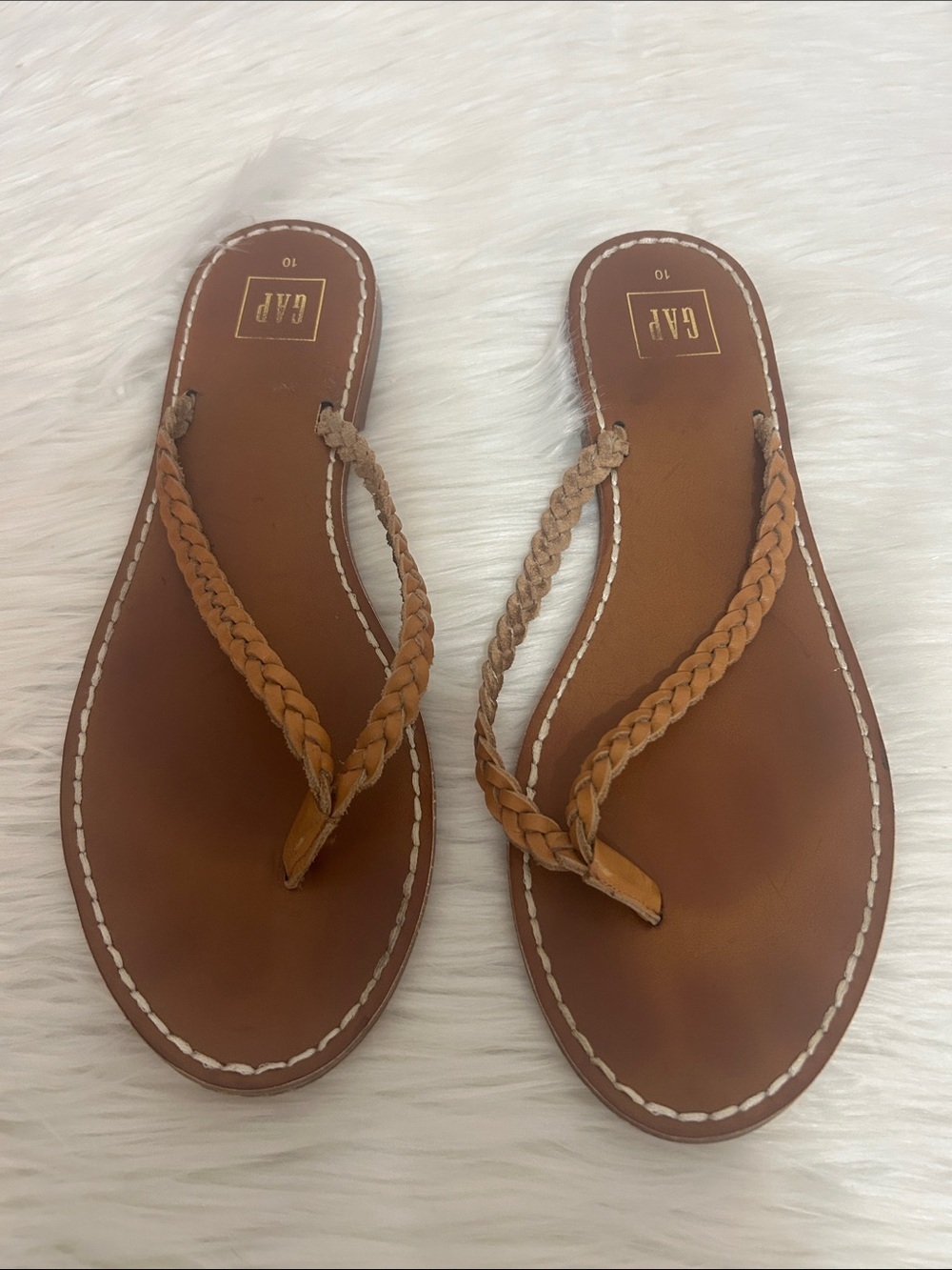 GAP Braided Leather Natural Thong Sandals Size 10 Brown flat Summer sandals